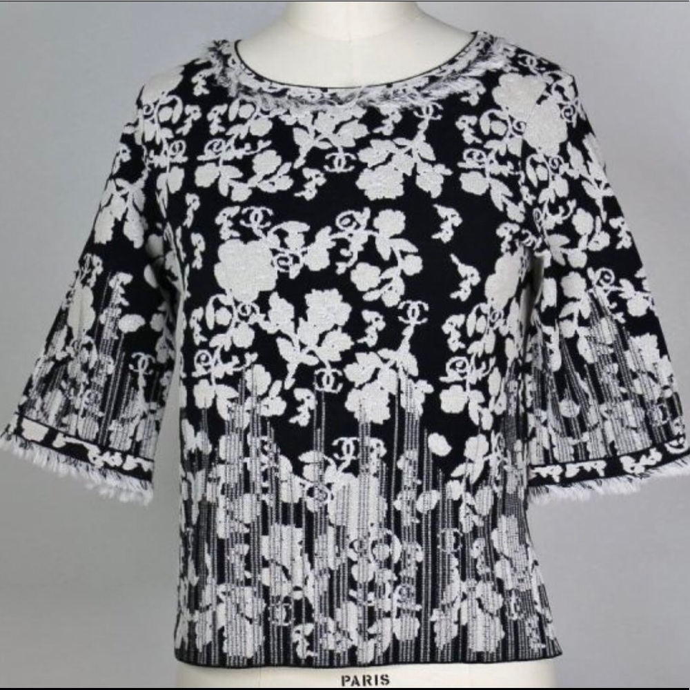CHANEL Black White Floral Jacquard Knitted Top 38